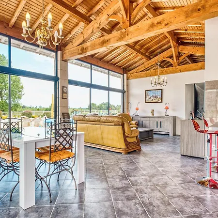 Holiday home Cozy In With Wifi *
